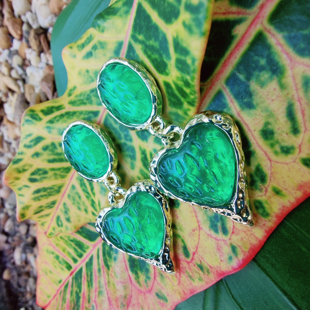 Chic Elegant Yellow Mustard/ Apple Green Heart Drop Dangle Earrings.